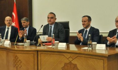 Bakan Ersoy'dan Sümela Manastırı ve Bodrum Kalesi müjdesi