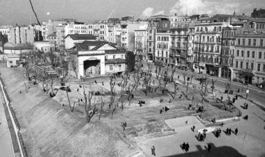 Aralıktan Bakmak: Meşrutiyet Caddesi'nden Bir Kesit