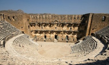 Antalya Tiyatro Festivali Aspendos Antik Tiyatro'da başlayacak