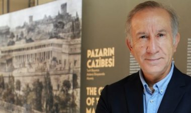 Prof. Dr. Oğuz Tekin The Archer Huntington Ödülü'nü törenle aldı