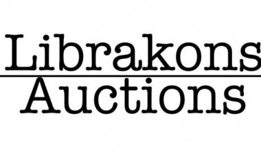 Koleksiyoner Kendine Hediye Alır