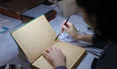 Yüzlerce yıllık eserler Cumhurbaşkanlığı Millet Kütüphanesi'nde şifa buluyor