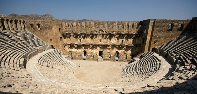 Antalya Tiyatro Festivali Aspendos Antik Tiyatro'da başlayacak