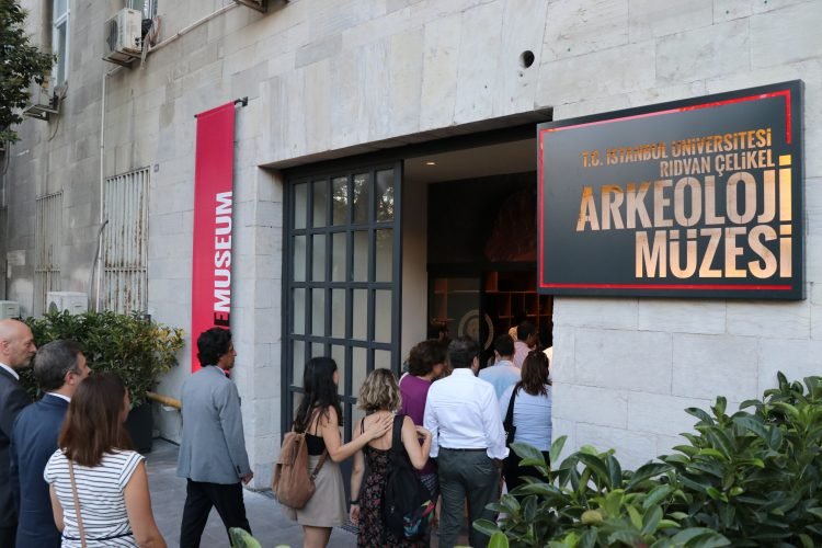 İÜ Rıdvan Çelikel Arkeoloji Müzesi törenle ziyarete açıldı