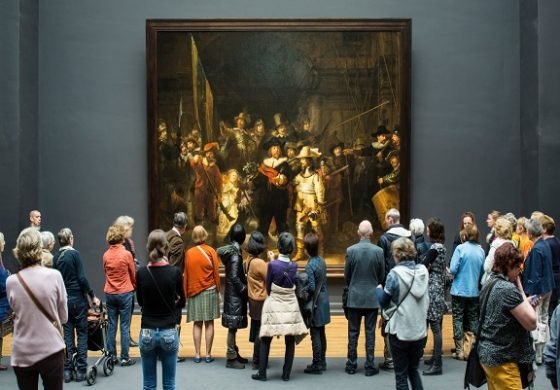 Amsterdam'da Rembrandt'ın Gece Devriyesi resminin restorasyonu halka açık yapılıyor
