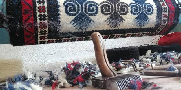 Bursa'da Yağcıbedir halıları sergisi açıldı